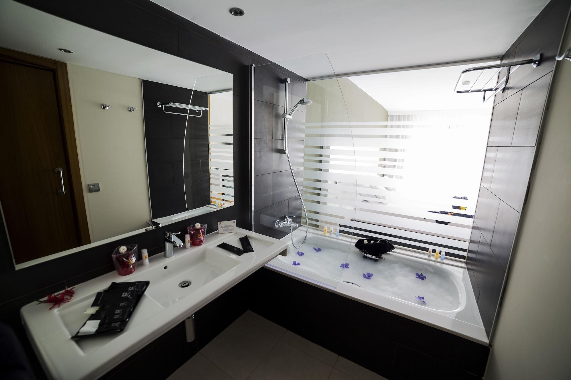 R2 Romantic Fantasia Dreams & Suites Hotel (Adults Only) تاراخاليخو المظهر الخارجي الصورة