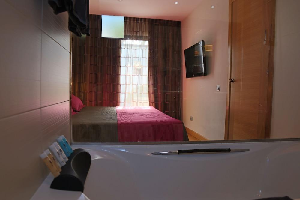 R2 Romantic Fantasia Dreams & Suites Hotel (Adults Only) تاراخاليخو المظهر الخارجي الصورة
